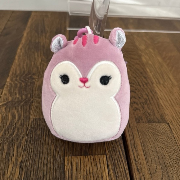 3.5” Allina the squirrel squishmallows clip Plush - Picture 1 of 3